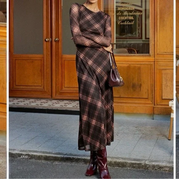 Sold - Picture 2 of 11